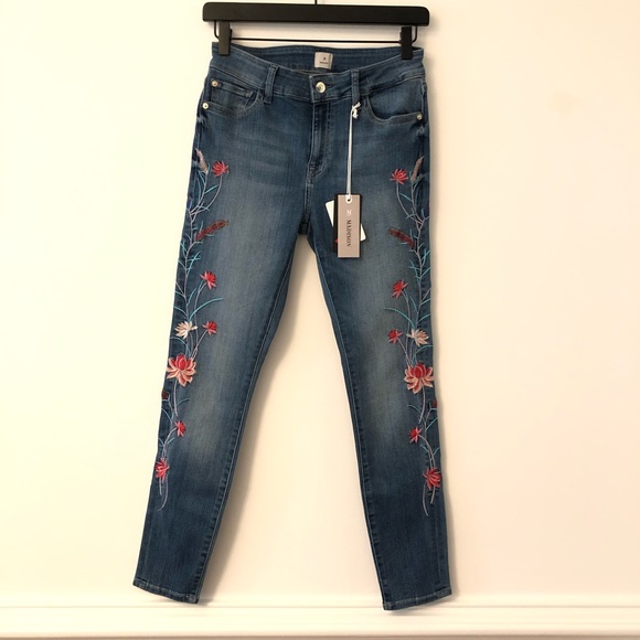 Madison Denim - NWT Madison Embroidered ASTOR MidRise Skinny Jeans